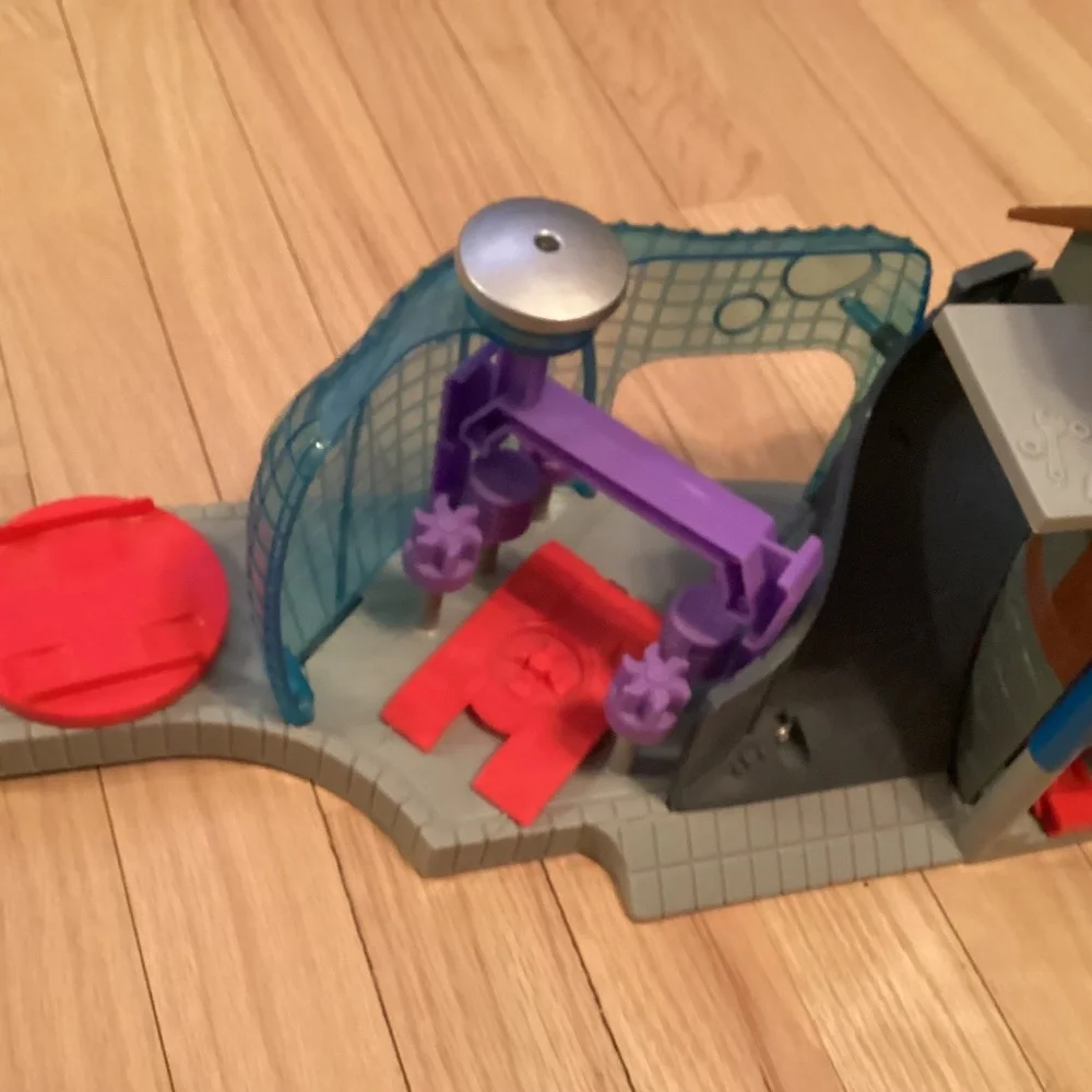 Disney Pixar Cars Movie Car wash Garage Playset